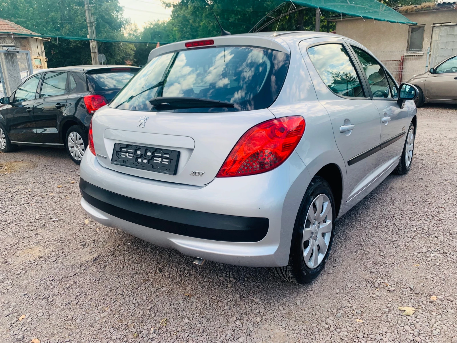 Peugeot 207 1.4hdi 151000km, снимка 7 - Автомобили и джипове - 55237160