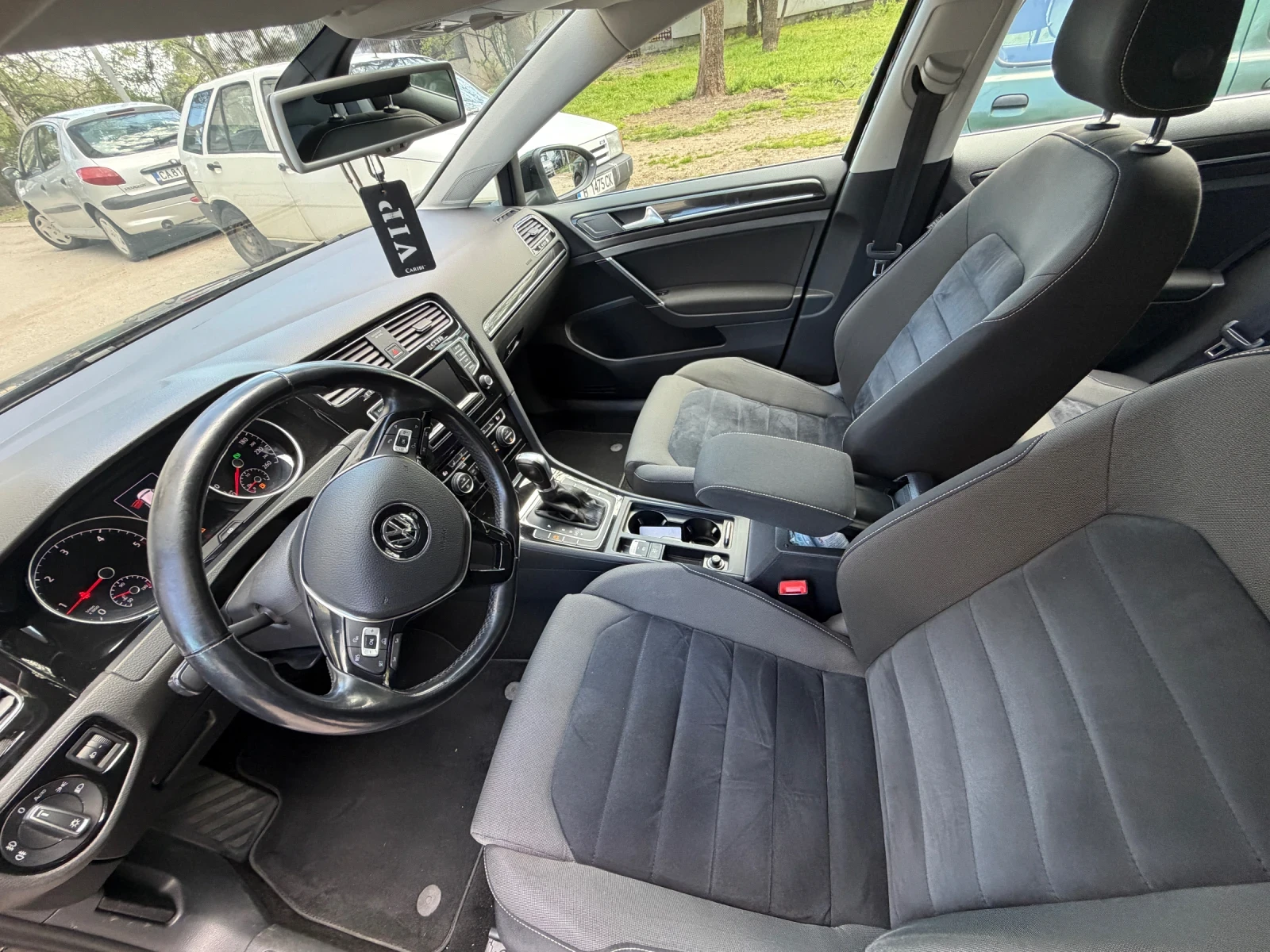 VW Golf 2.0 TDI, снимка 7 - Автомобили и джипове - 55241154