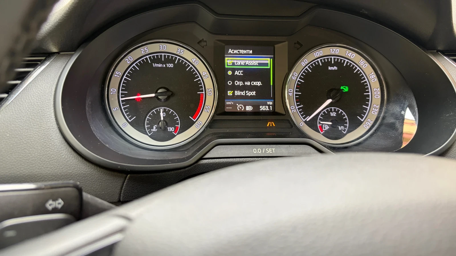 Skoda Octavia 2, 0 TDI DSG, снимка 8 - Автомобили и джипове - 55322928