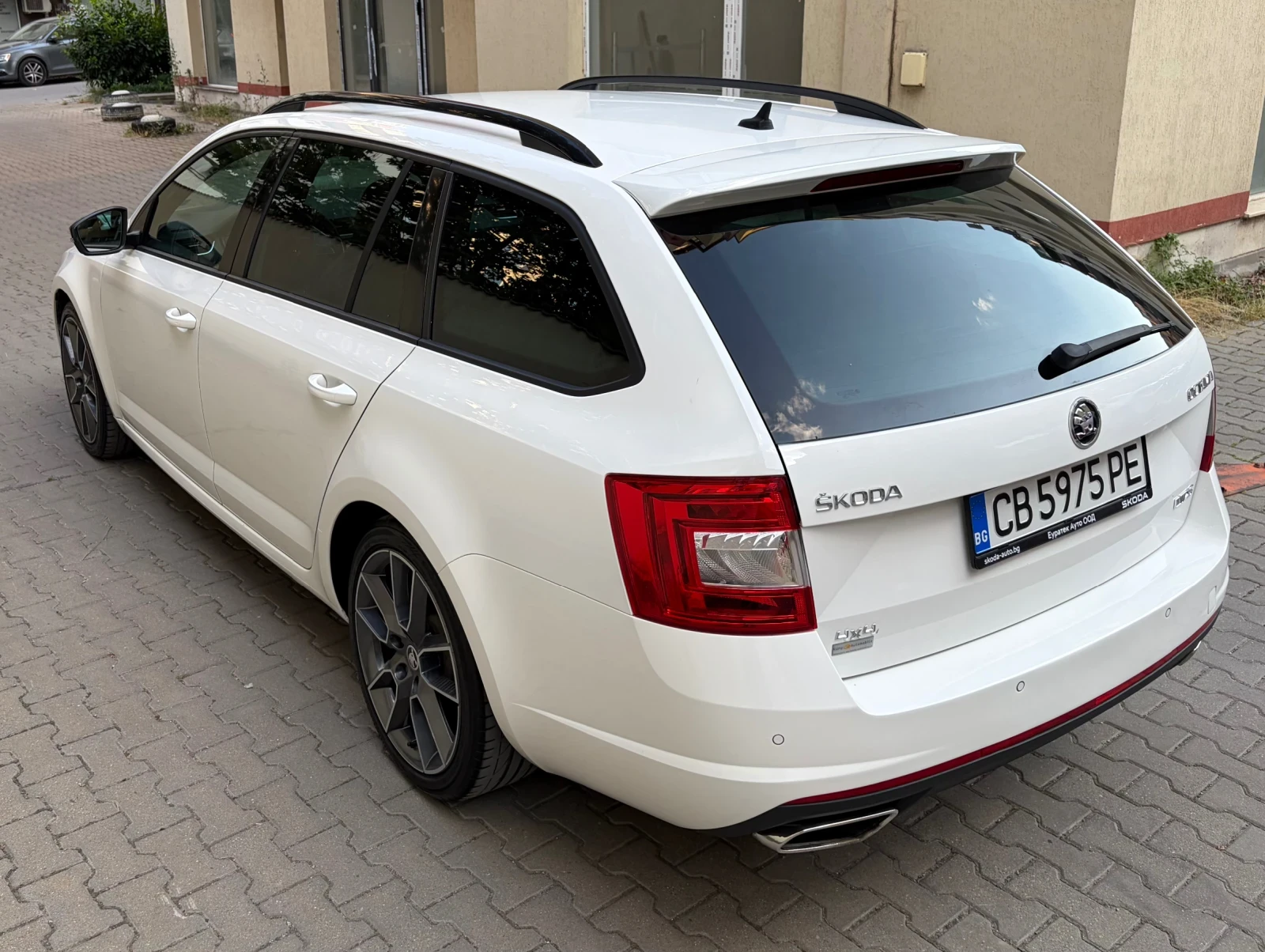 Skoda Octavia RS 4x4 TDI, снимка 6 - Автомобили и джипове - 55322928