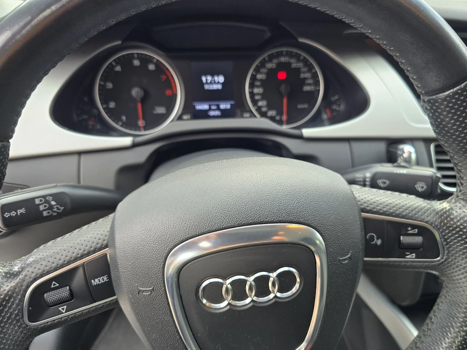 Audi A4 1.8TFSI , снимка 11 - Автомобили и джипове - 55911314