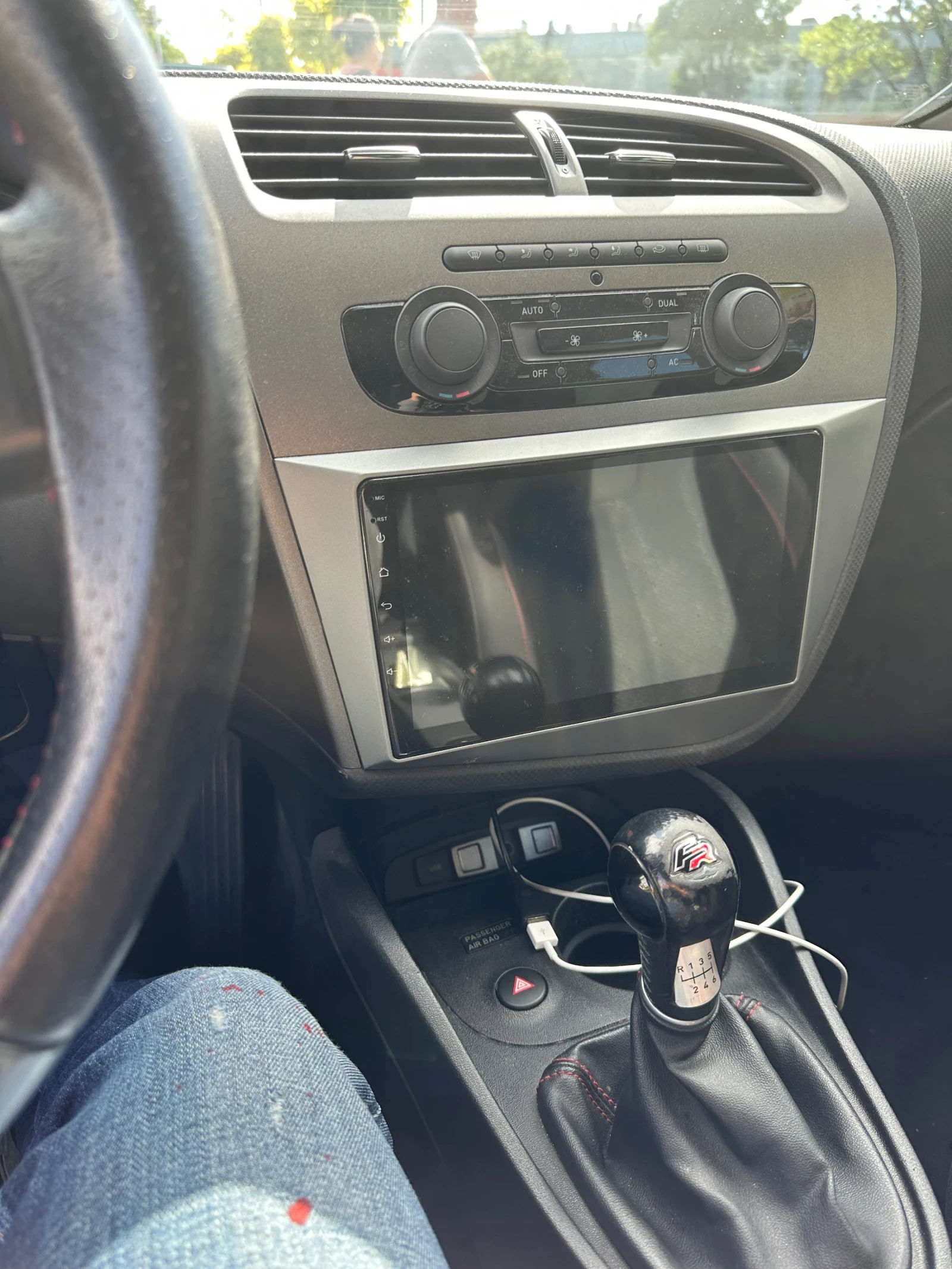 Seat Leon, снимка 10 - Автомобили и джипове - 56176022