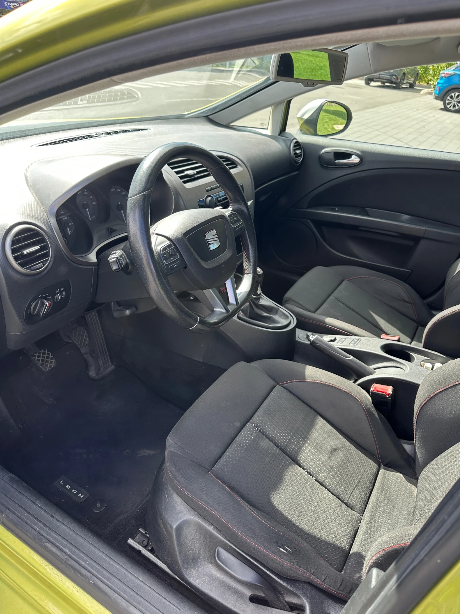 Seat Leon, снимка 9 - Автомобили и джипове - 56176022