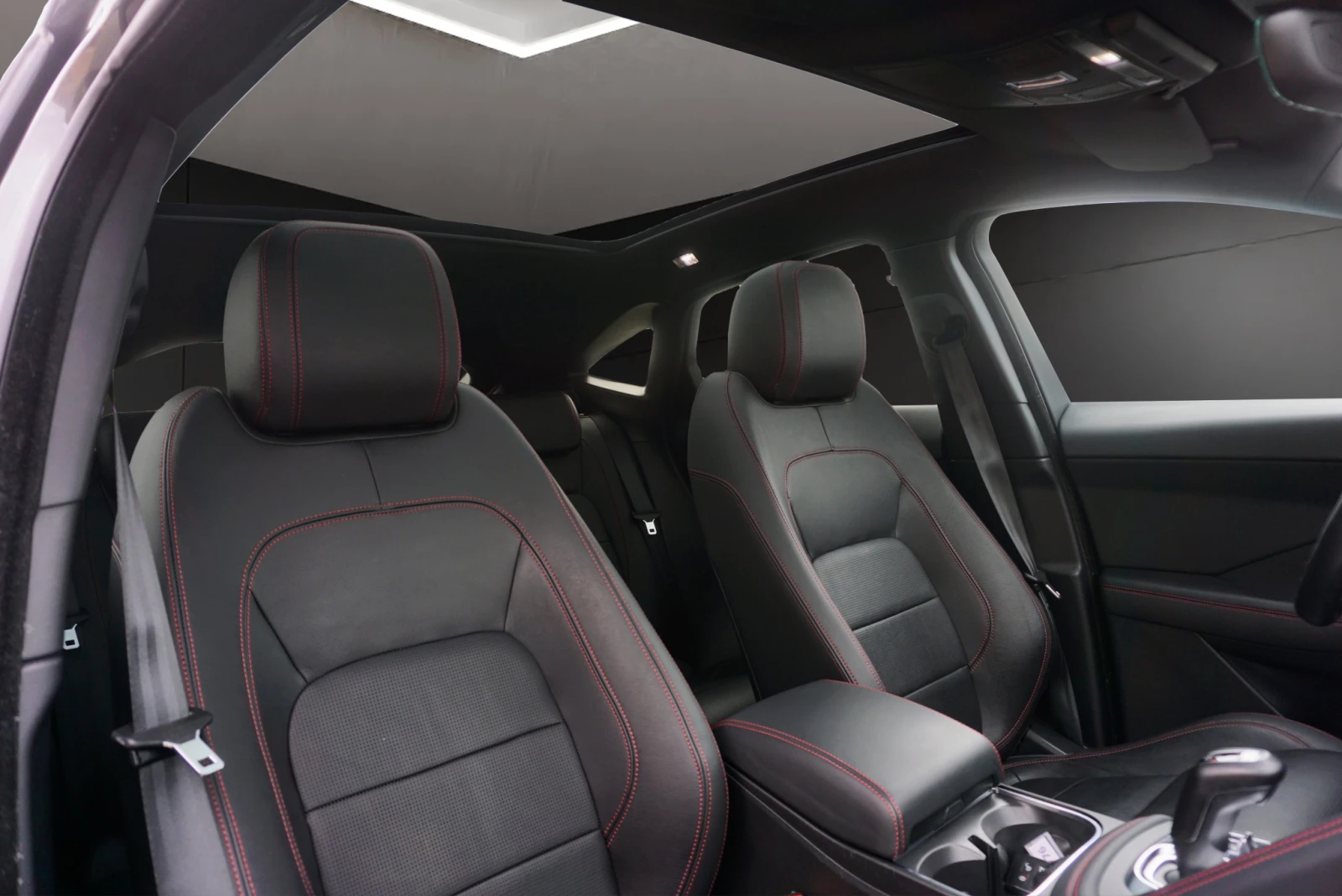 Jaguar E-pace 2.0D I4 R-DYNAMIC AWD AUTO | Mobile.bg � ����������� 11