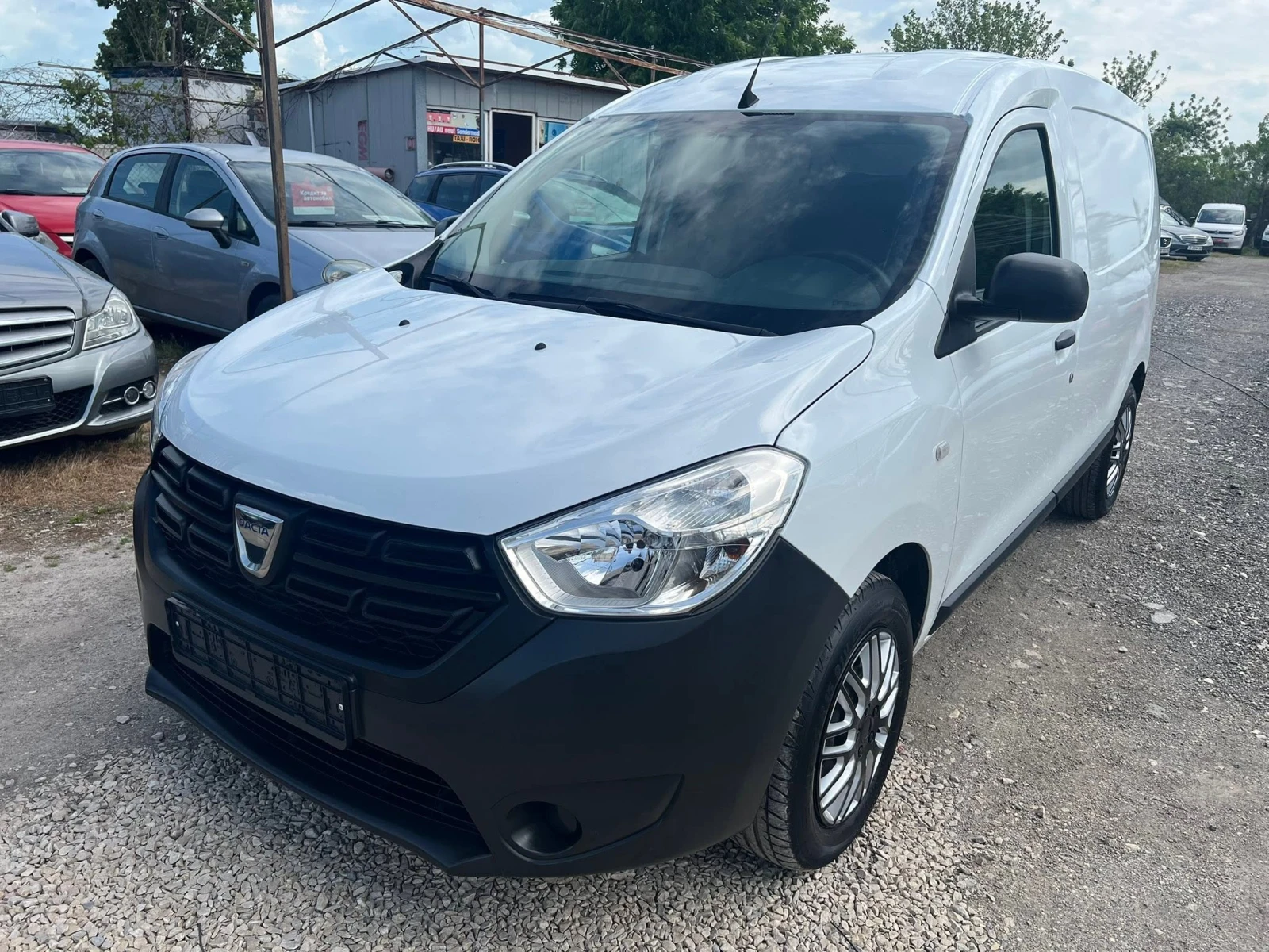 Dacia Dokker 1.6i ГАЗ/ПАРКТРОНИК