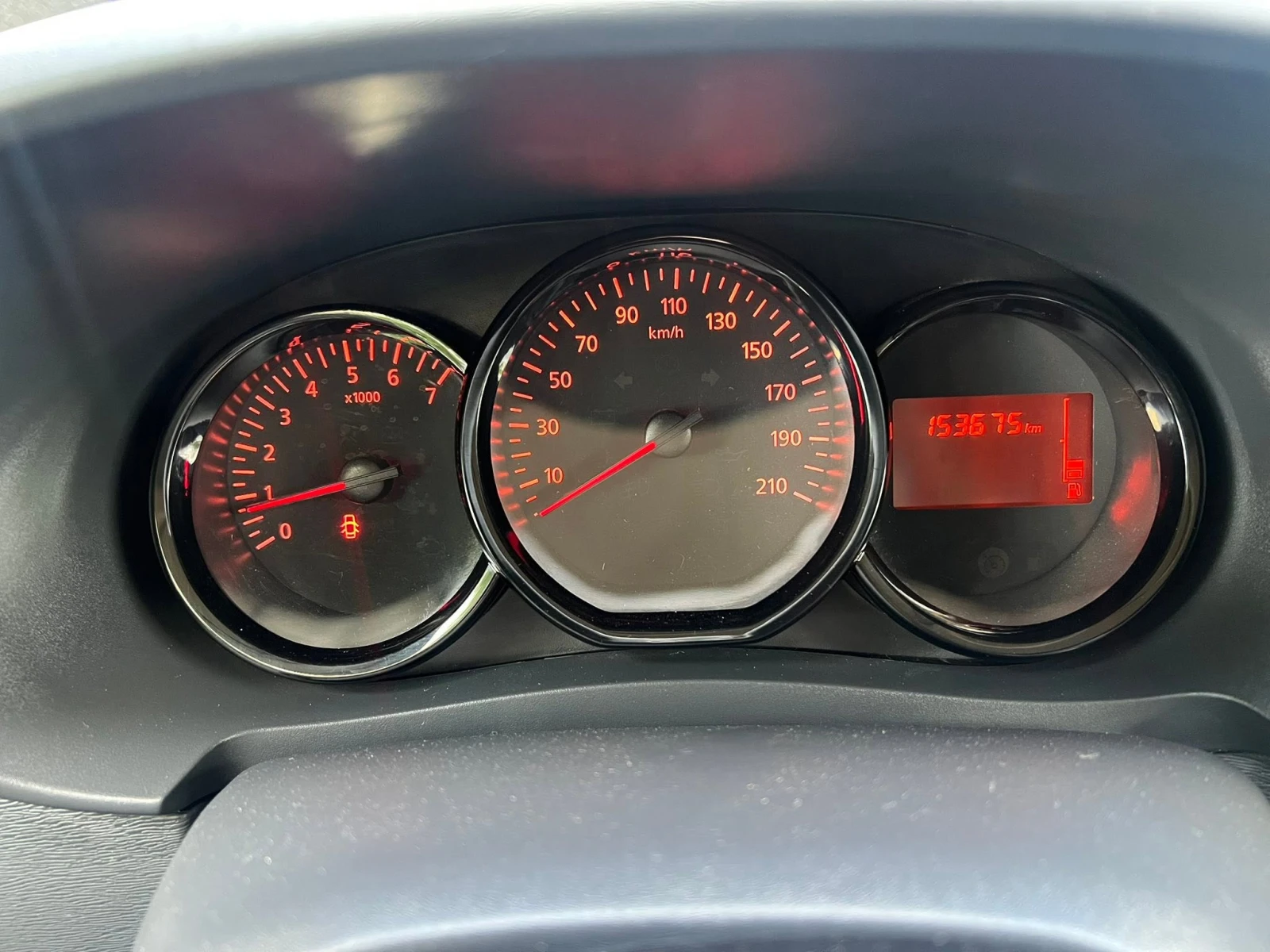 Dacia Dokker 1.6i ГАЗ/ПАРКТРОНИК, снимка 8 - Автомобили и джипове - 56324669