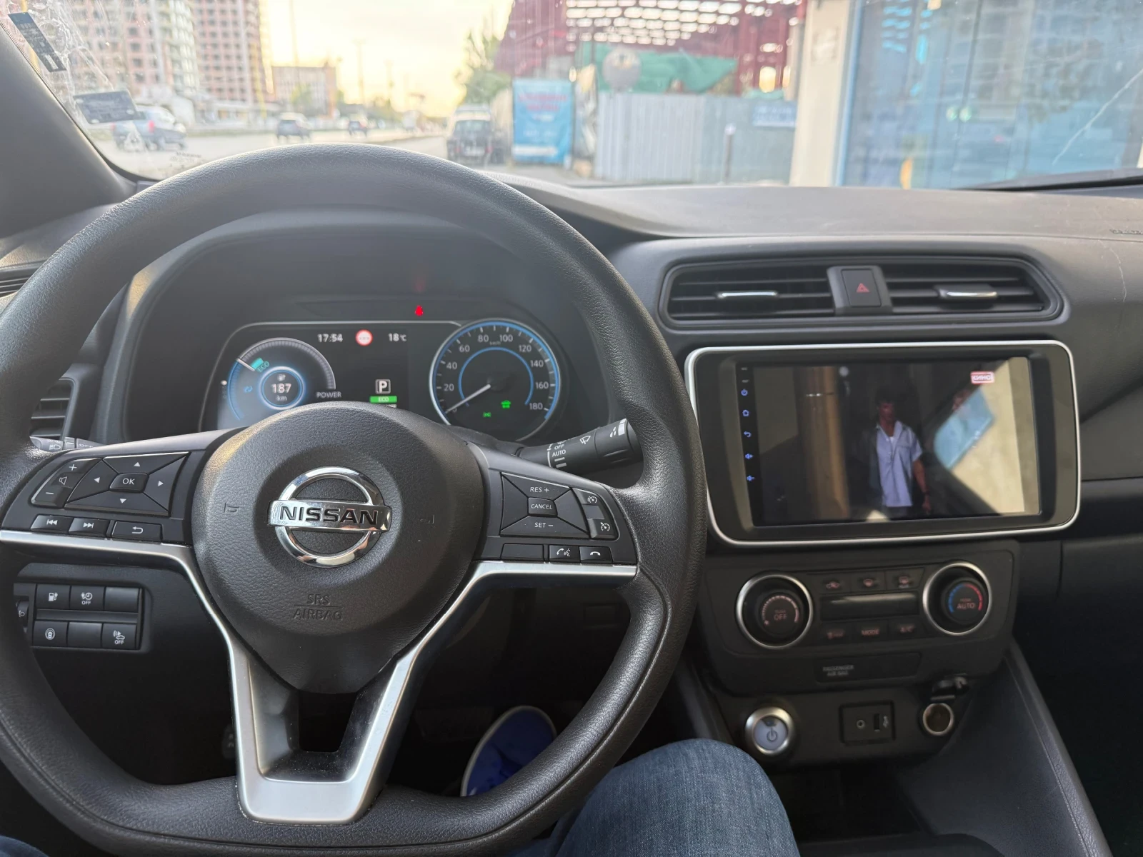 Nissan Leaf , снимка 7 - Автомобили и джипове - 56329769