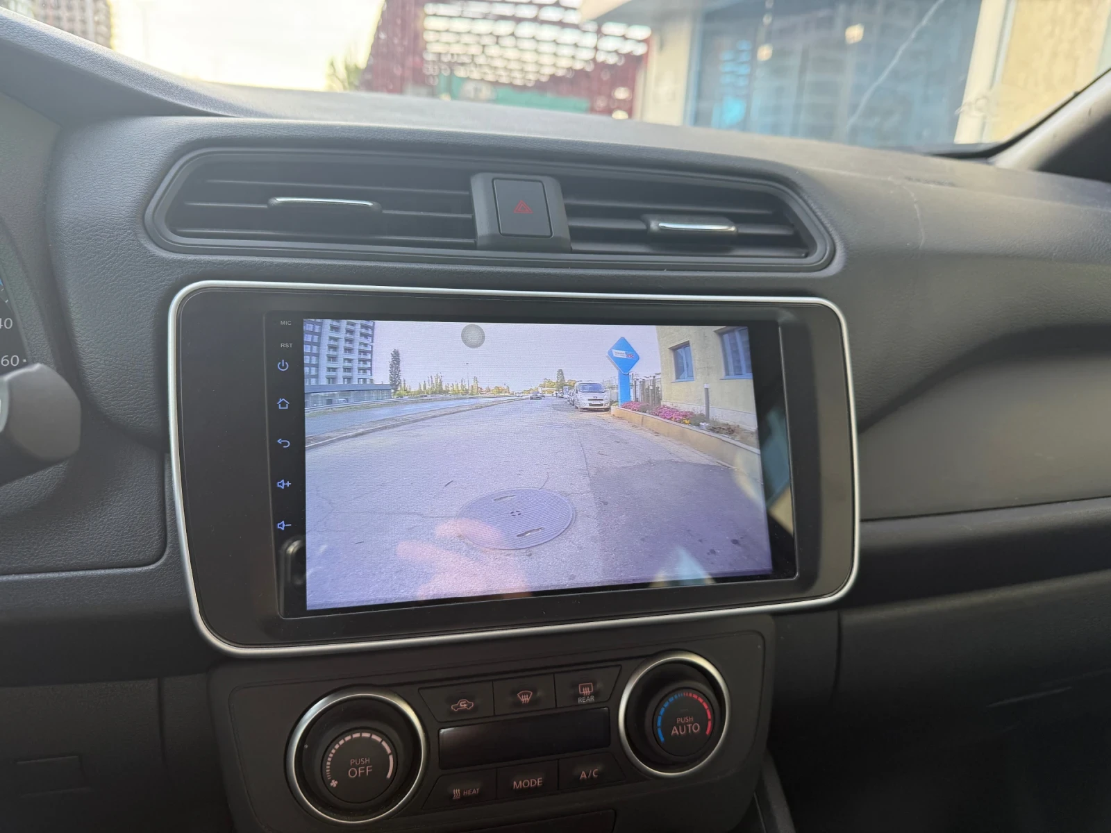Nissan Leaf , снимка 8 - Автомобили и джипове - 56329769