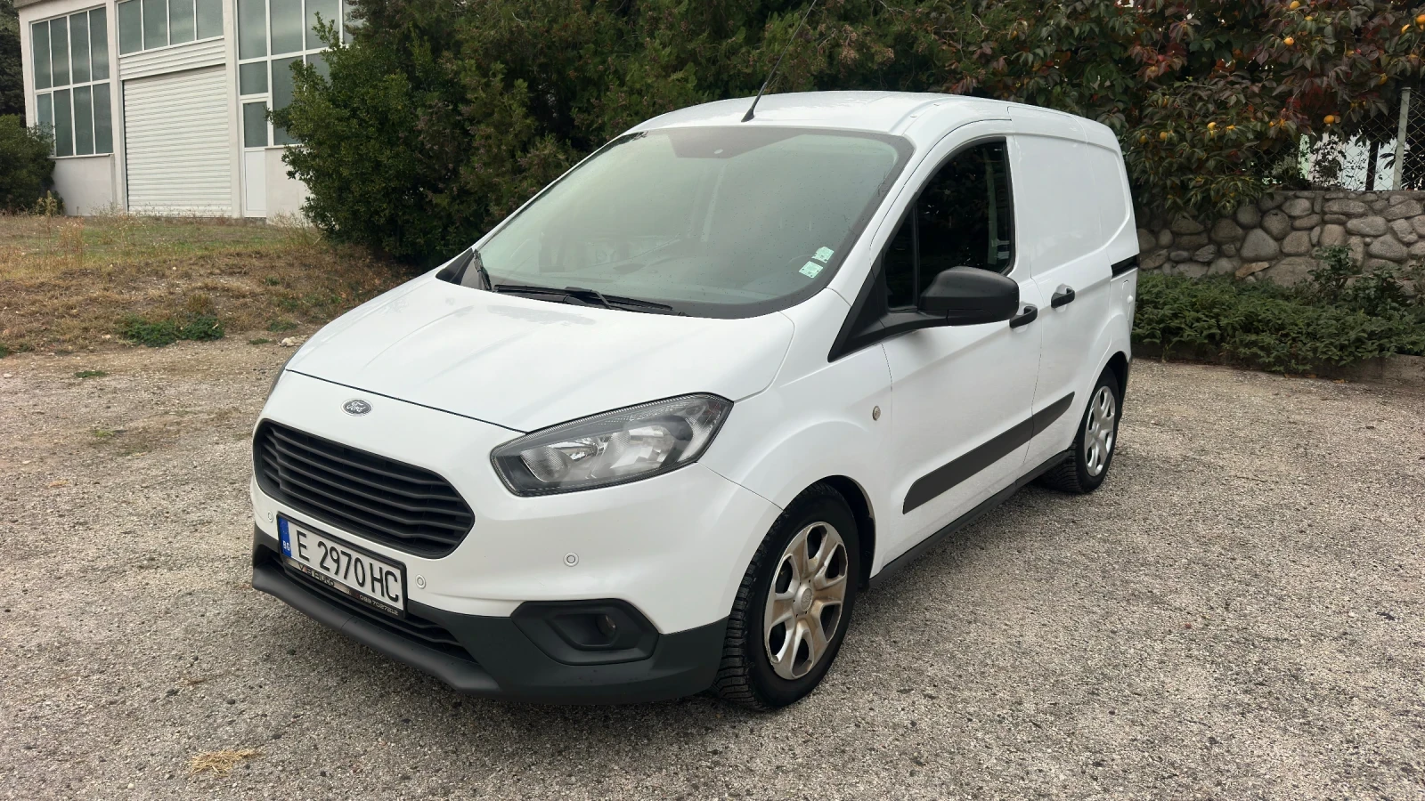 Ford Courier 1.5 TDCI/Navi/Apple CarPlay/Мулти, снимка 2 - Автомобили и джипове - 56739947