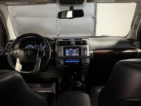 Toyota 4runner 4.0* V6* LIMITED* ПОДГРЕВ* КАМЕРА* КЕЙЛЕС* АВТОПИЛ, снимка 6
