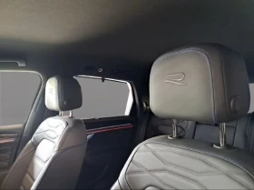 VW Touareg 3.0 TSIe 4Motion = R-Line = e-Sound Гаранция - 159670 лв. - 33086829 6