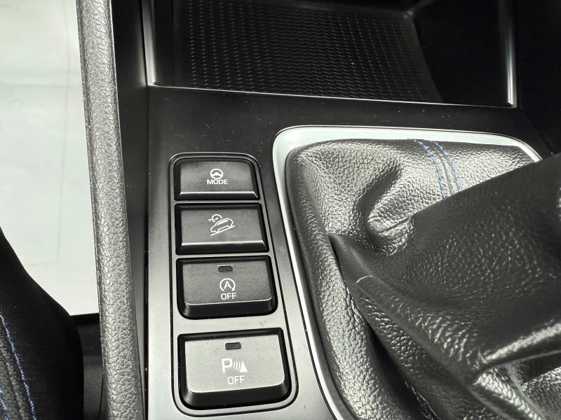 Hyundai Tucson 1.6 i Пълна сервизна история!Прочети описанието!, снимка 11 - Автомобили и джипове - 52550973