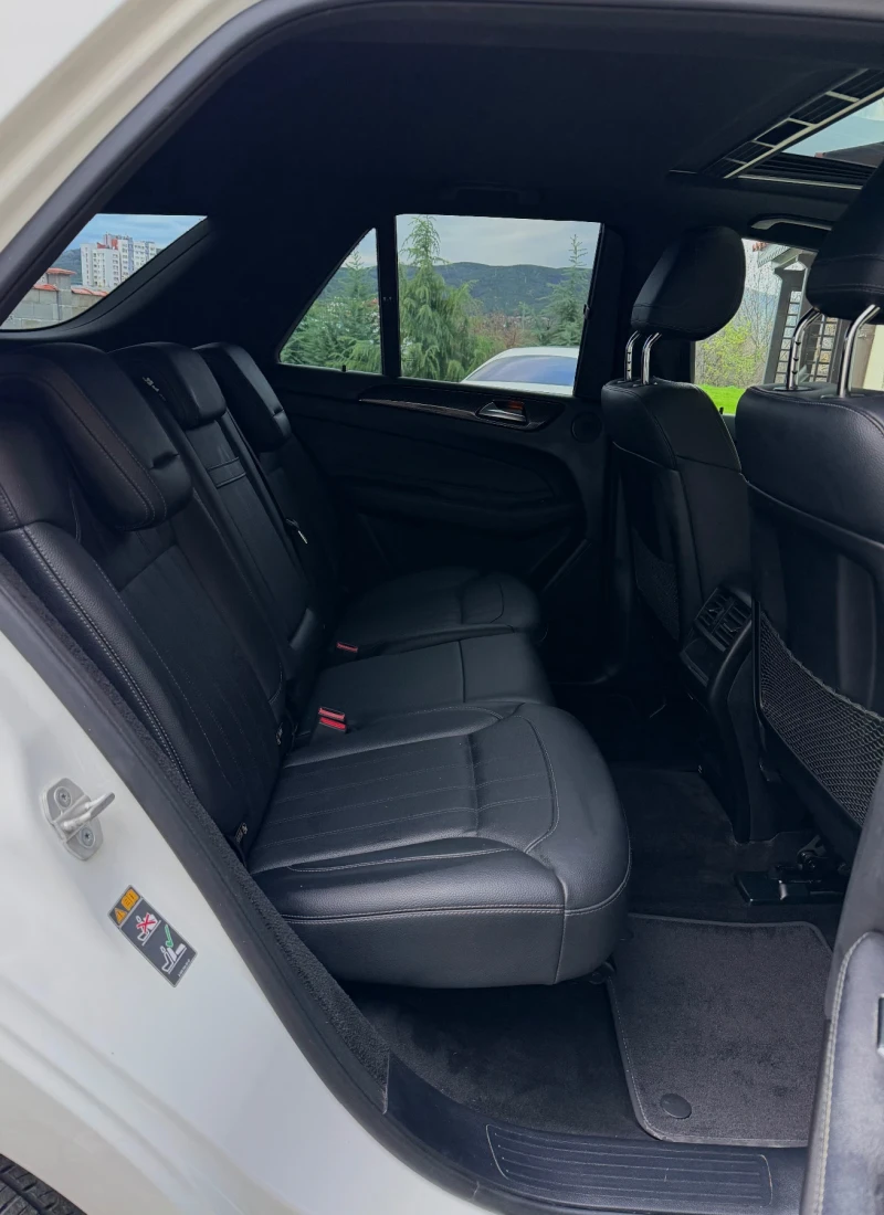 Mercedes-Benz GLE 350 * AMG* 360VIEW* HARMANKARDON* , снимка 12 - Автомобили и джипове - 52682394