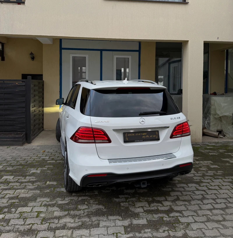 Mercedes-Benz GLE 350 * AMG* 360VIEW* HARMANKARDON* , снимка 4 - Автомобили и джипове - 52682394
