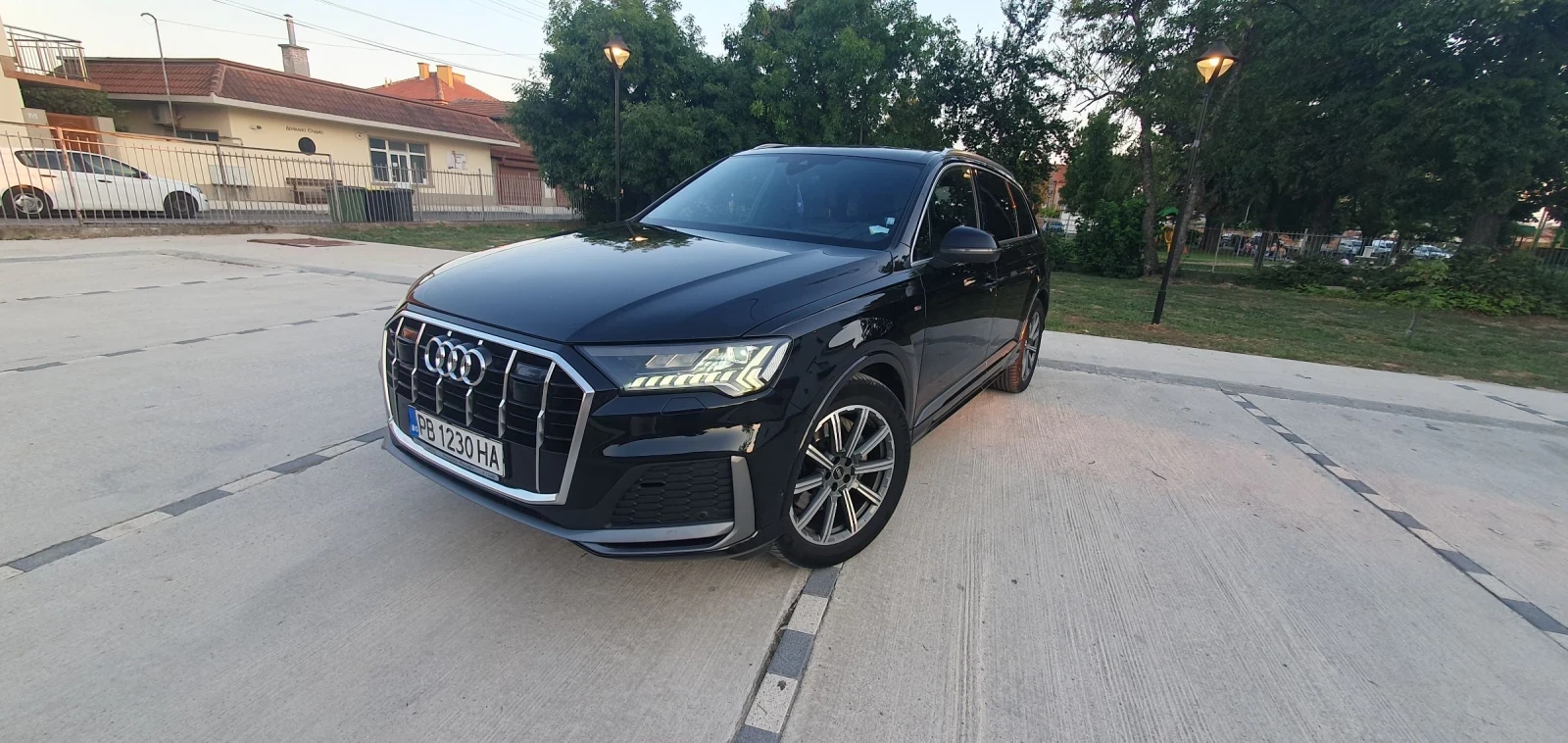 Audi Q7 50 TDI S line, снимка 1