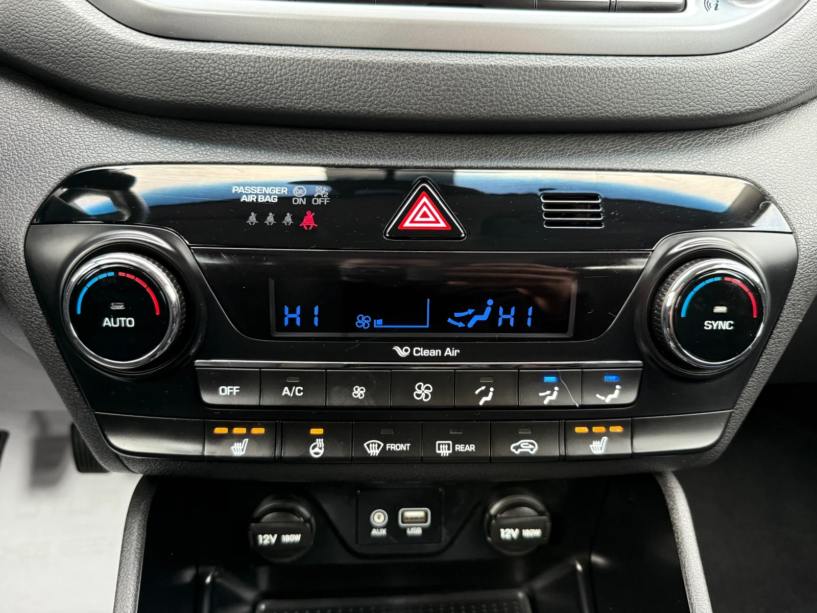 Hyundai Tucson 1.6 i Пълна сервизна история!Прочети описанието! - изображение 10