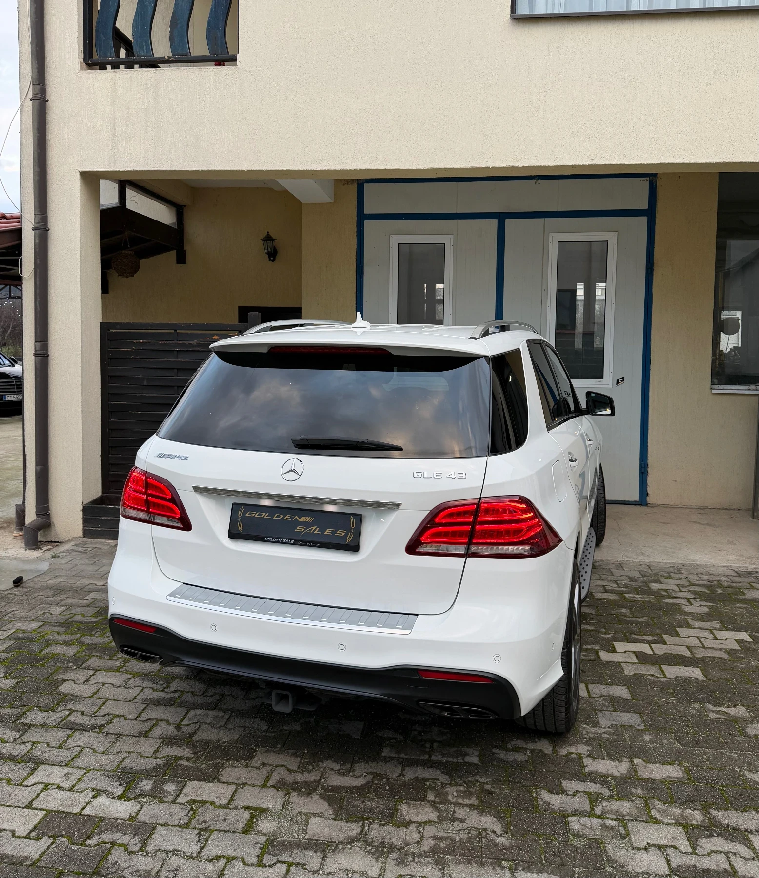 Mercedes-Benz GLE 350 * AMG* 360VIEW* HARMANKARDON*  - изображение 3