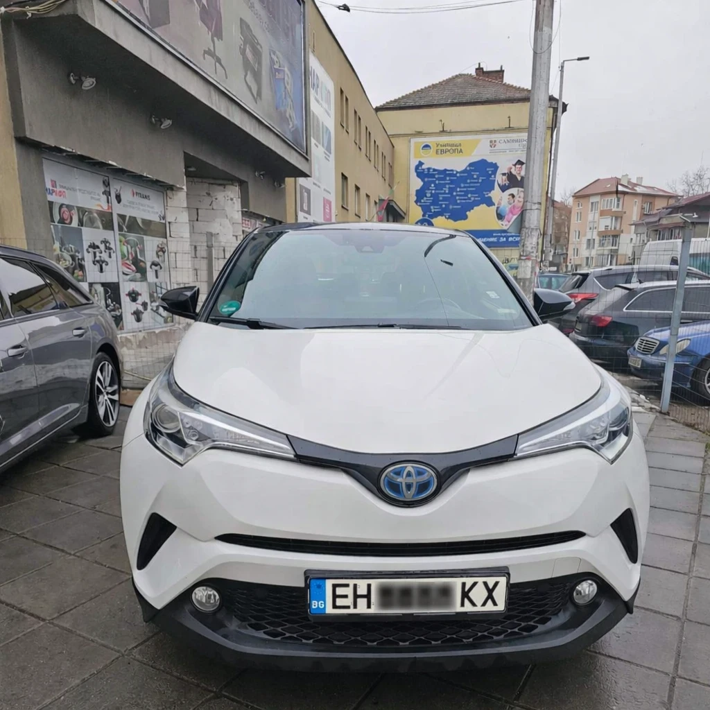 Toyota C-HR В ГАРАНЦИЯ * КАТО НОВА* 1.8 Hybrid 