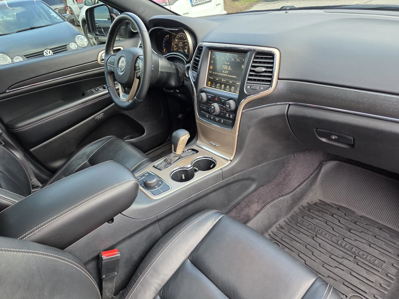 Jeep Grand cherokee 5.7-HEMI 94015км.евро-6 2017г., снимка 15 - Автомобили и джипове - 53725965