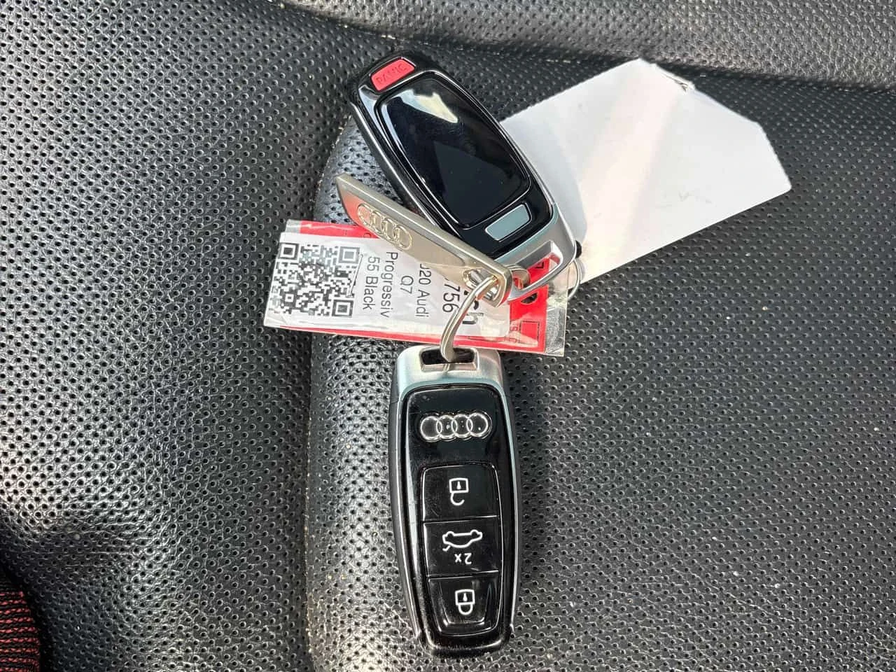 Audi Q7 * Progressiv * CARFAX * ЦЕНА ДО БГ, снимка 10 - Автомобили и джипове - 53796762