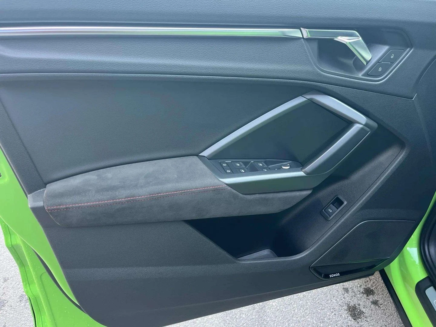 Audi Q3, снимка 5 - Автомобили и джипове - 54076304