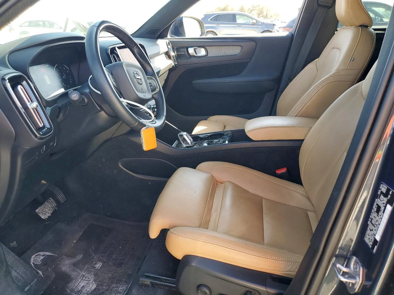 Volvo XC40 2.0l T5 Inscription* AWD, снимка 7 - Автомобили и джипове - 54010725