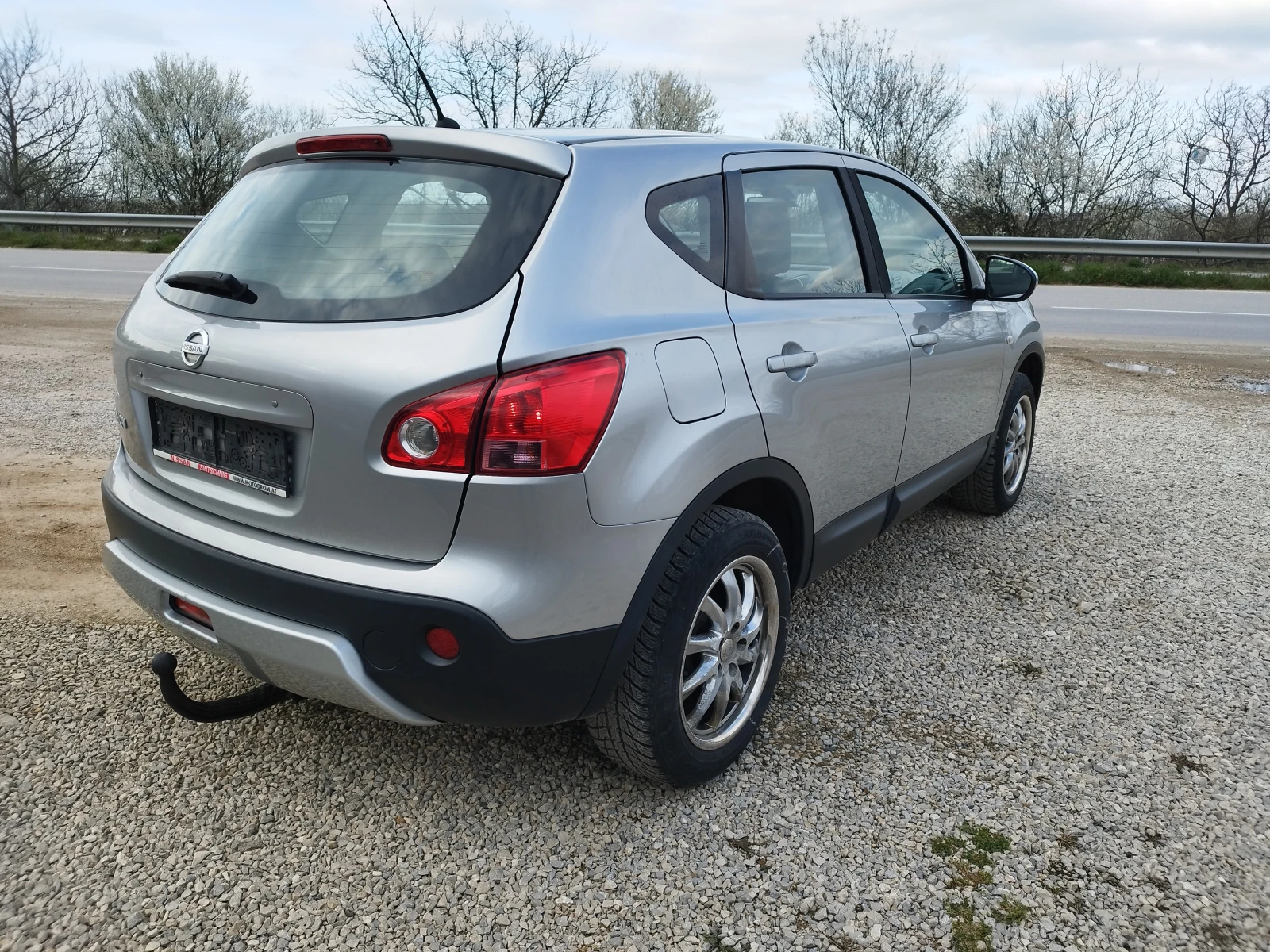 Nissan Qashqai 2.0i 4x4 Panorama, снимка 5 - Автомобили и джипове - 54088386