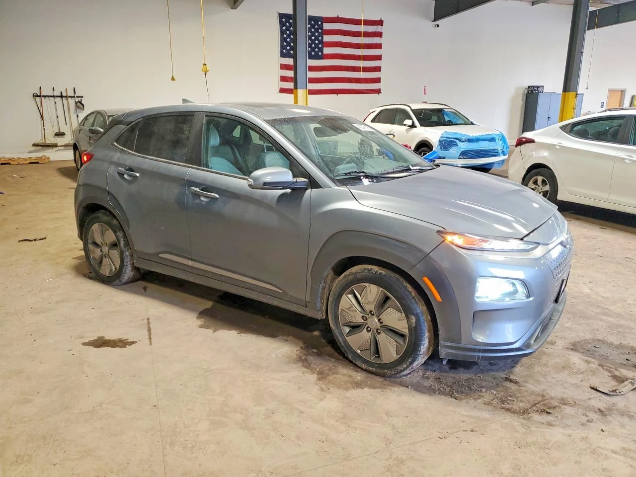 Hyundai Kona Electric Limited FWD, снимка 4 - Автомобили и джипове - 54480286
