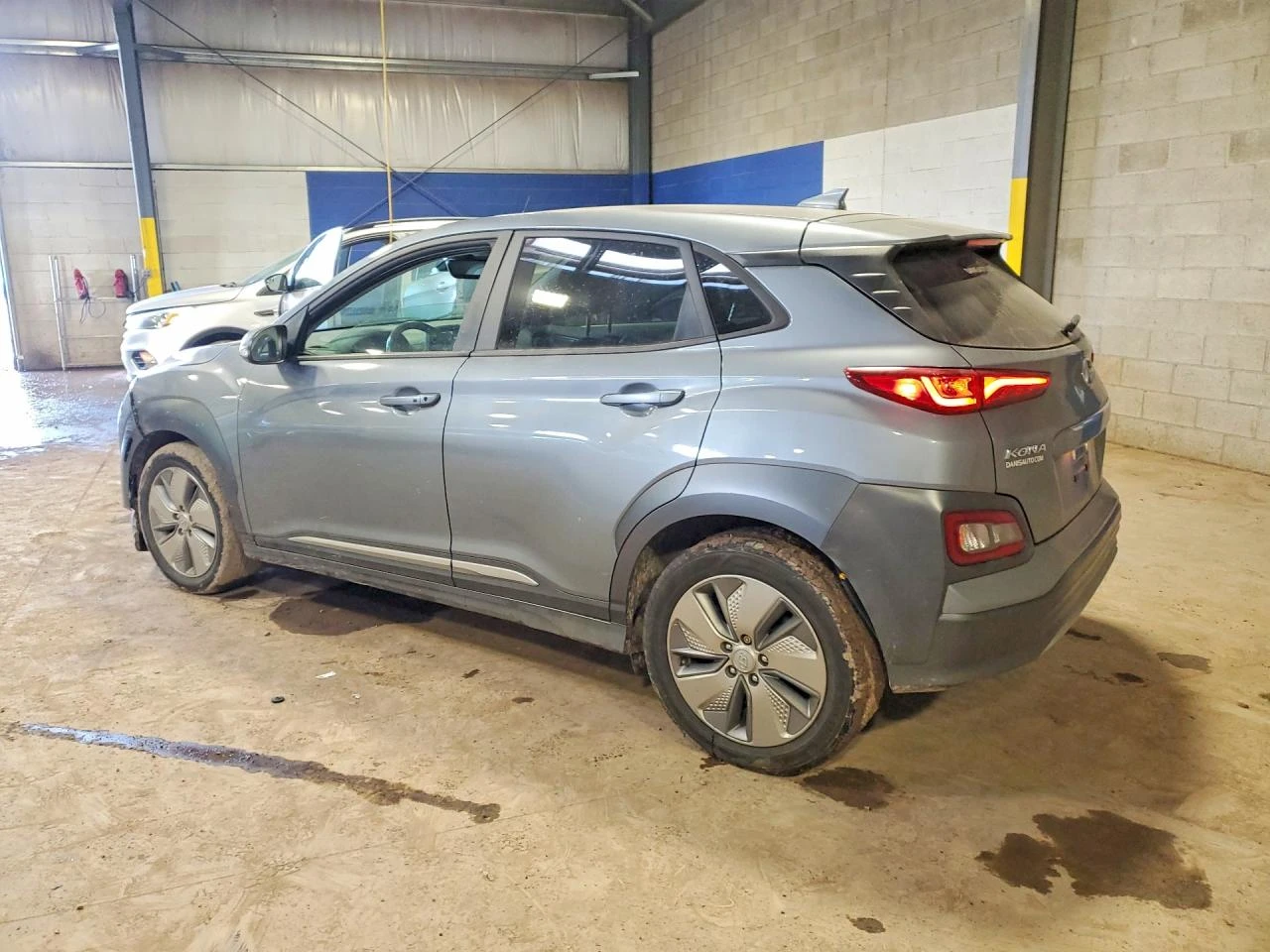 Hyundai Kona Electric Limited FWD, снимка 2 - Автомобили и джипове - 54480286