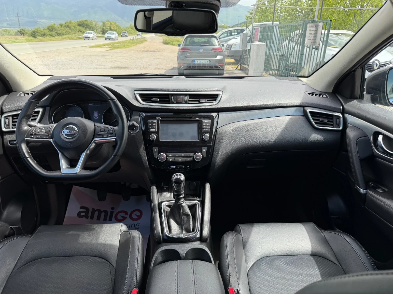 Nissan Qashqai 1.5 dci N-Connecta, снимка 8 - Автомобили и джипове - 54574045