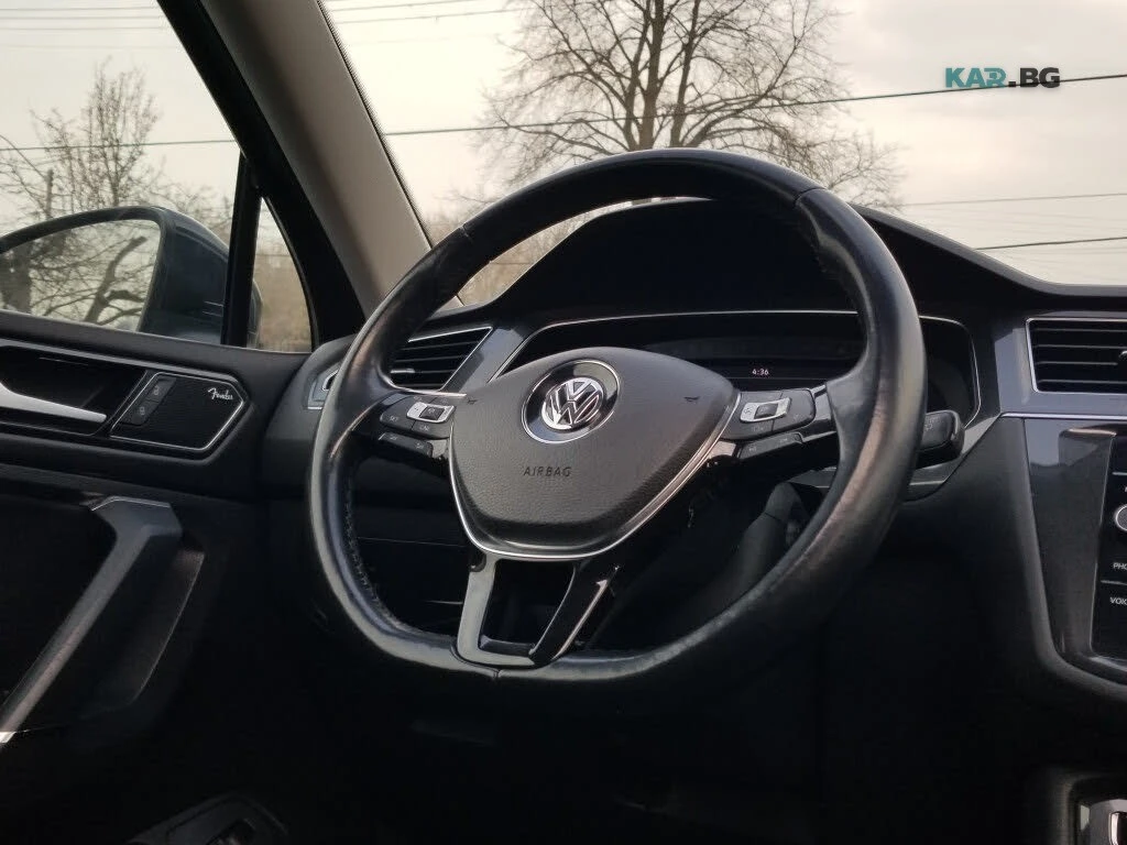 VW Tiguan Highline * 4Motion * АвтоКредит* (ЦЕНА ДО БГ)* , снимка 6 - Автомобили и джипове - 54668535