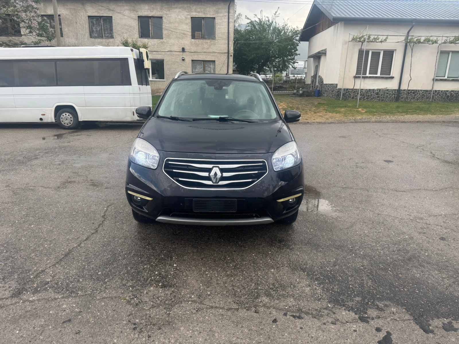 Renault Koleos 2.0d 4x4 Automatic Navi, снимка 8 - Автомобили и джипове - 54687966