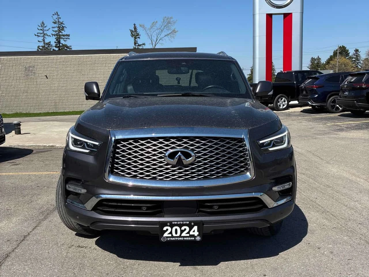 Infiniti QX80 LUXE| BOSE| 360CAM| ПАНО| ОБДУХВАНЕ| КЛИП НА МОТОР, снимка 6 - Автомобили и джипове - 54778574
