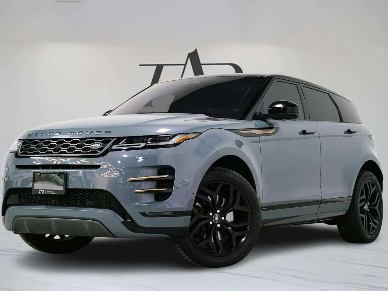Land Rover Range Rover Evoque * FIRST EDITION | MERIDIAN | HUD | PANO | 20 IN * , снимка 3 - Автомобили и джипове - 54825867