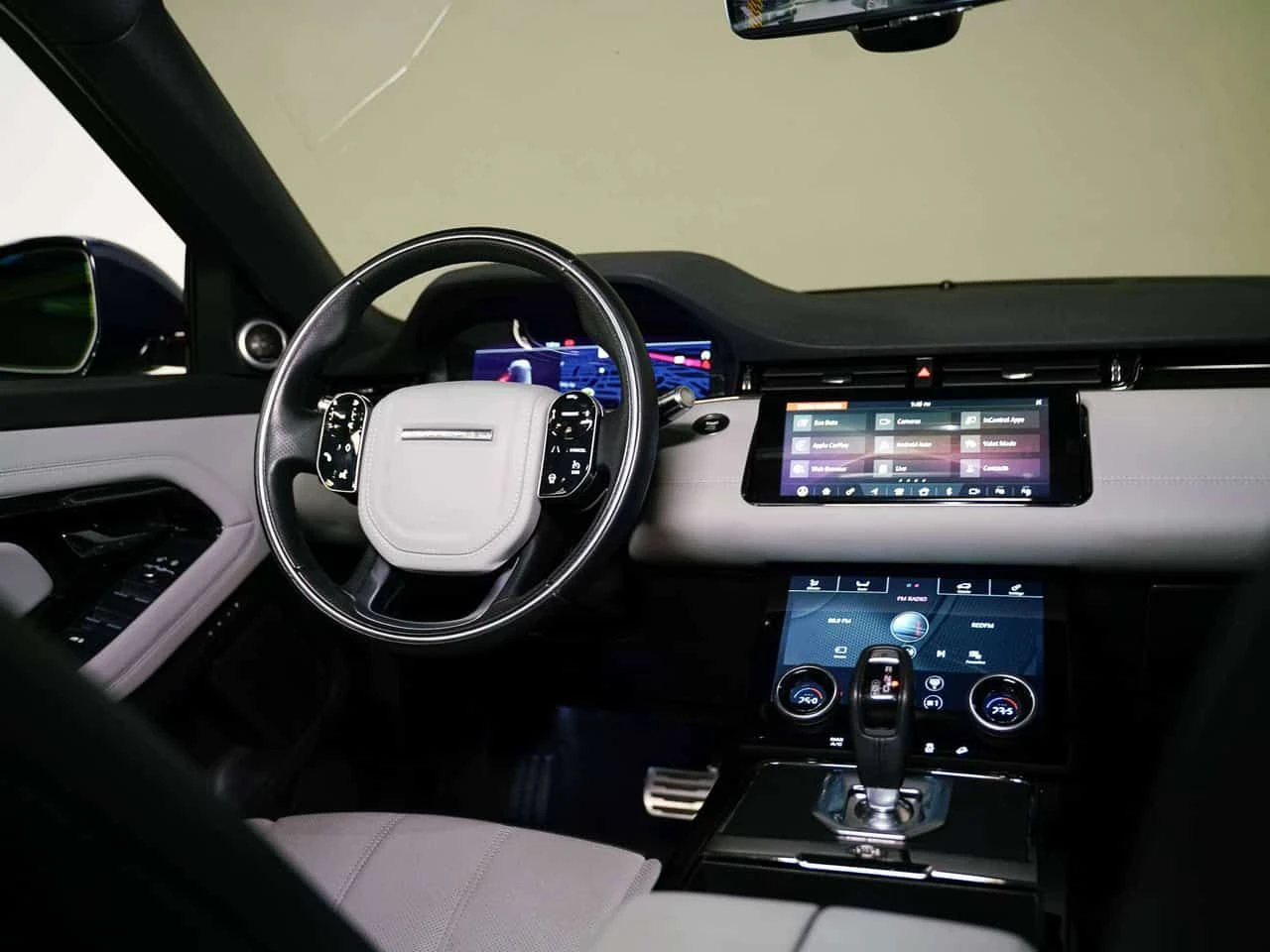 Land Rover Range Rover Evoque * FIRST EDITION | MERIDIAN | HUD | PANO | 20 IN * , снимка 13 - Автомобили и джипове - 54825867