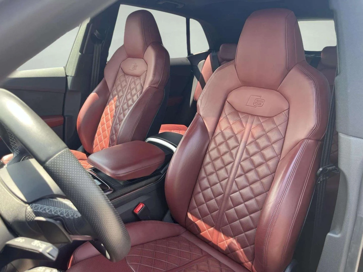 Audi SQ8, снимка 5 - Автомобили и джипове - 55176841
