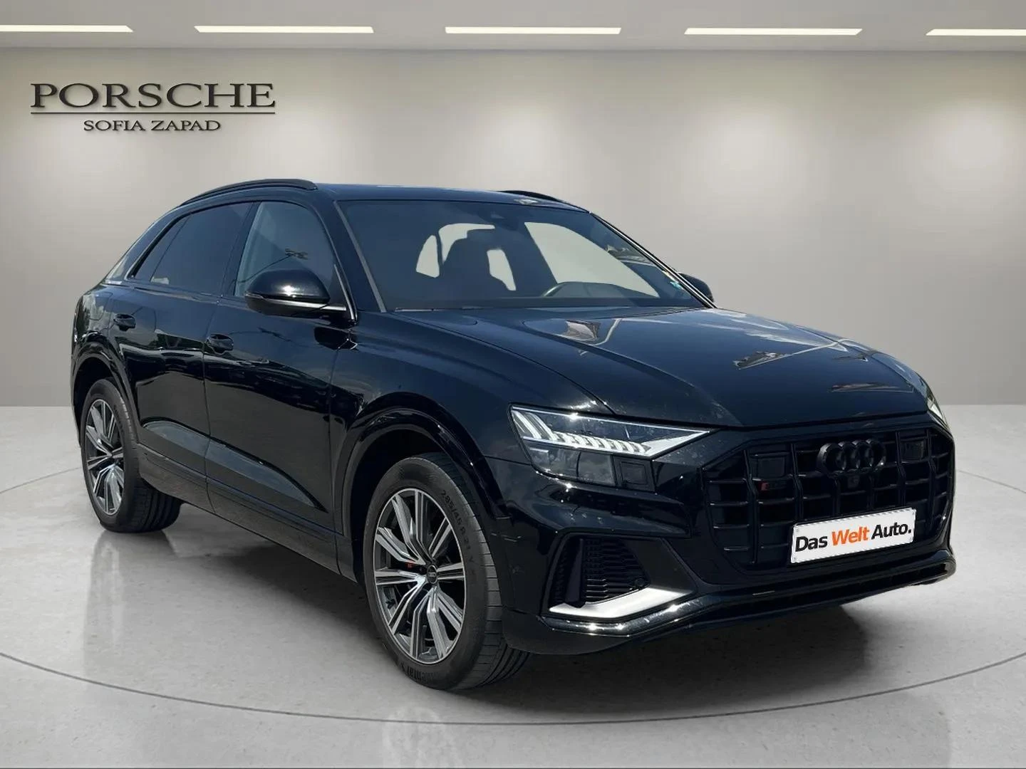 Audi SQ8, снимка 2 - Автомобили и джипове - 55176841