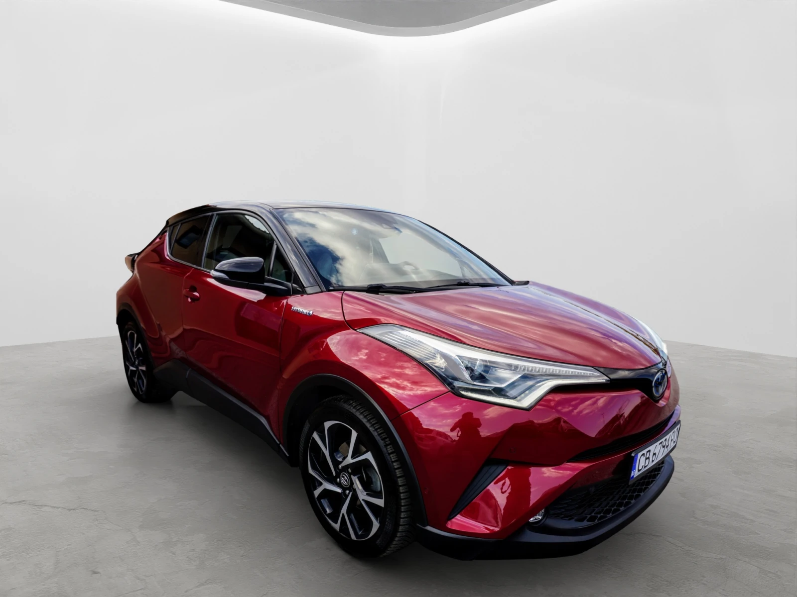 Toyota C-HR 1.8 Hybrid Style Selection e-CVT Bi-Tone, снимка 2 - Автомобили и джипове - 55837319