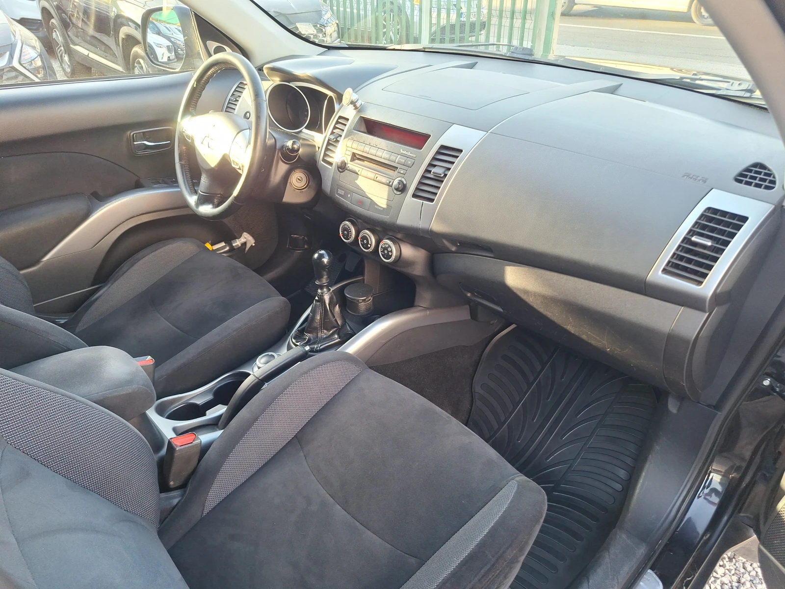 Mitsubishi Outlander 2.0 tdi 140ks 7mesten 4x4! | Mobile.bg � ����������� 12