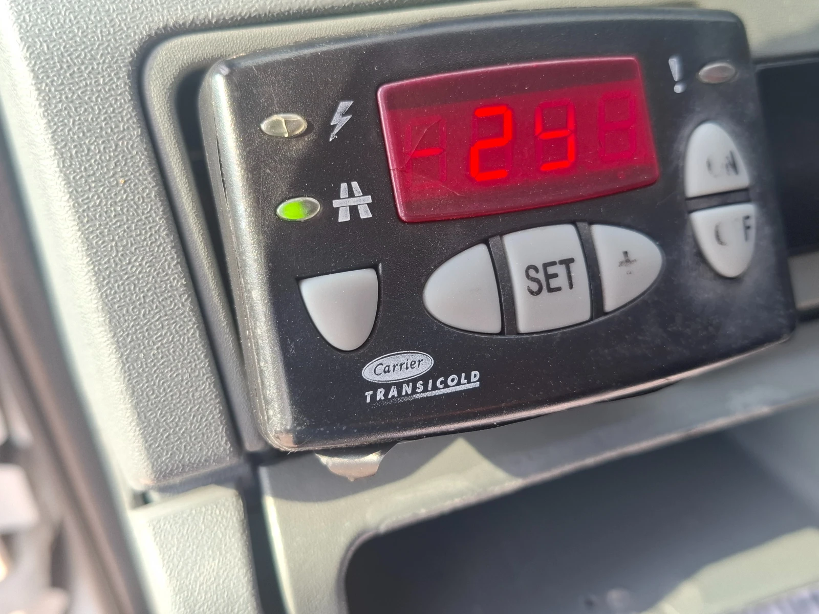 Iveco Daily 3.0/До3.5т/Климатик/220V - изображение 8