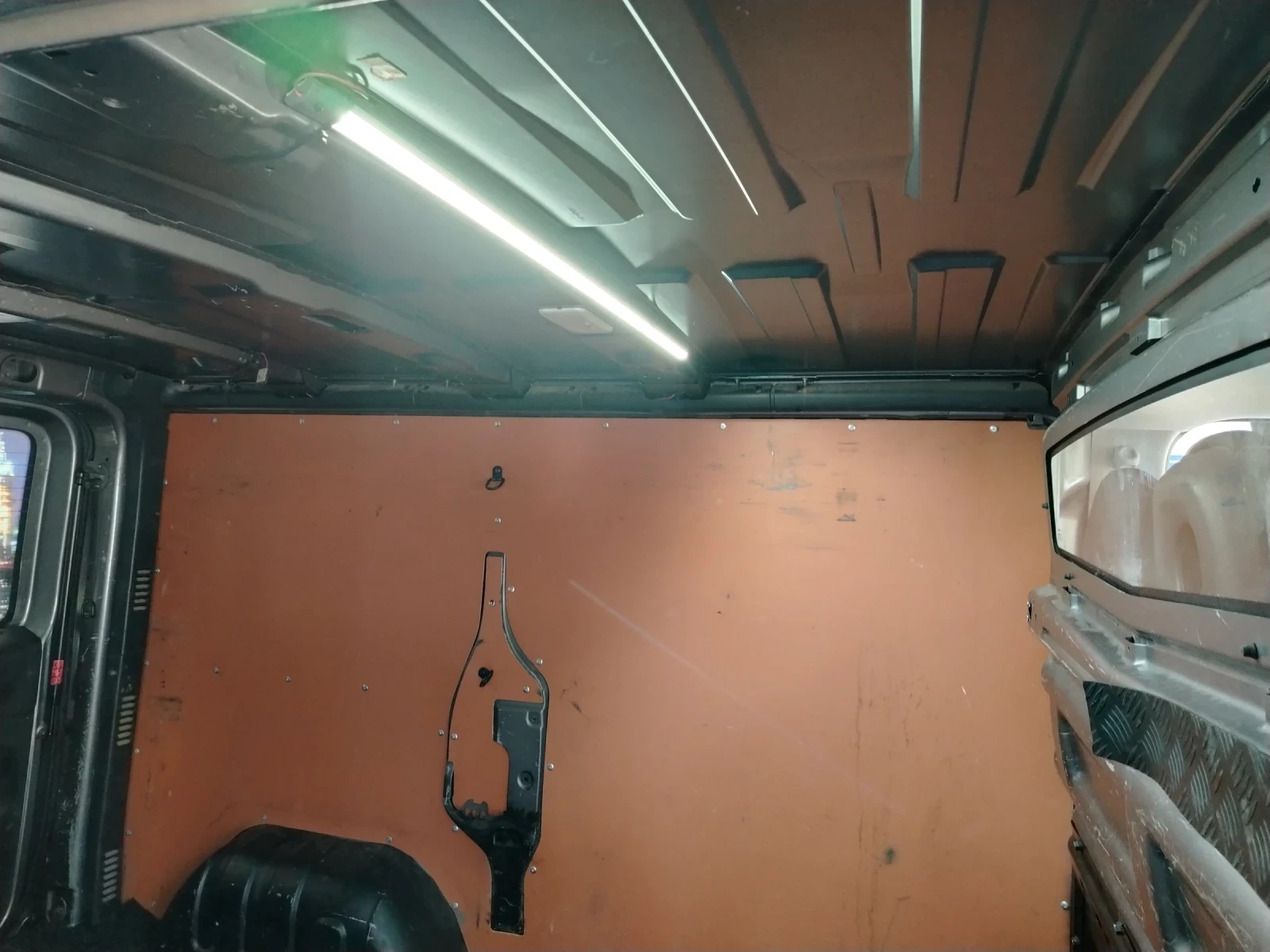 Renault Trafic 1.6 dci, снимка 17 - Бусове и автобуси - 54573018