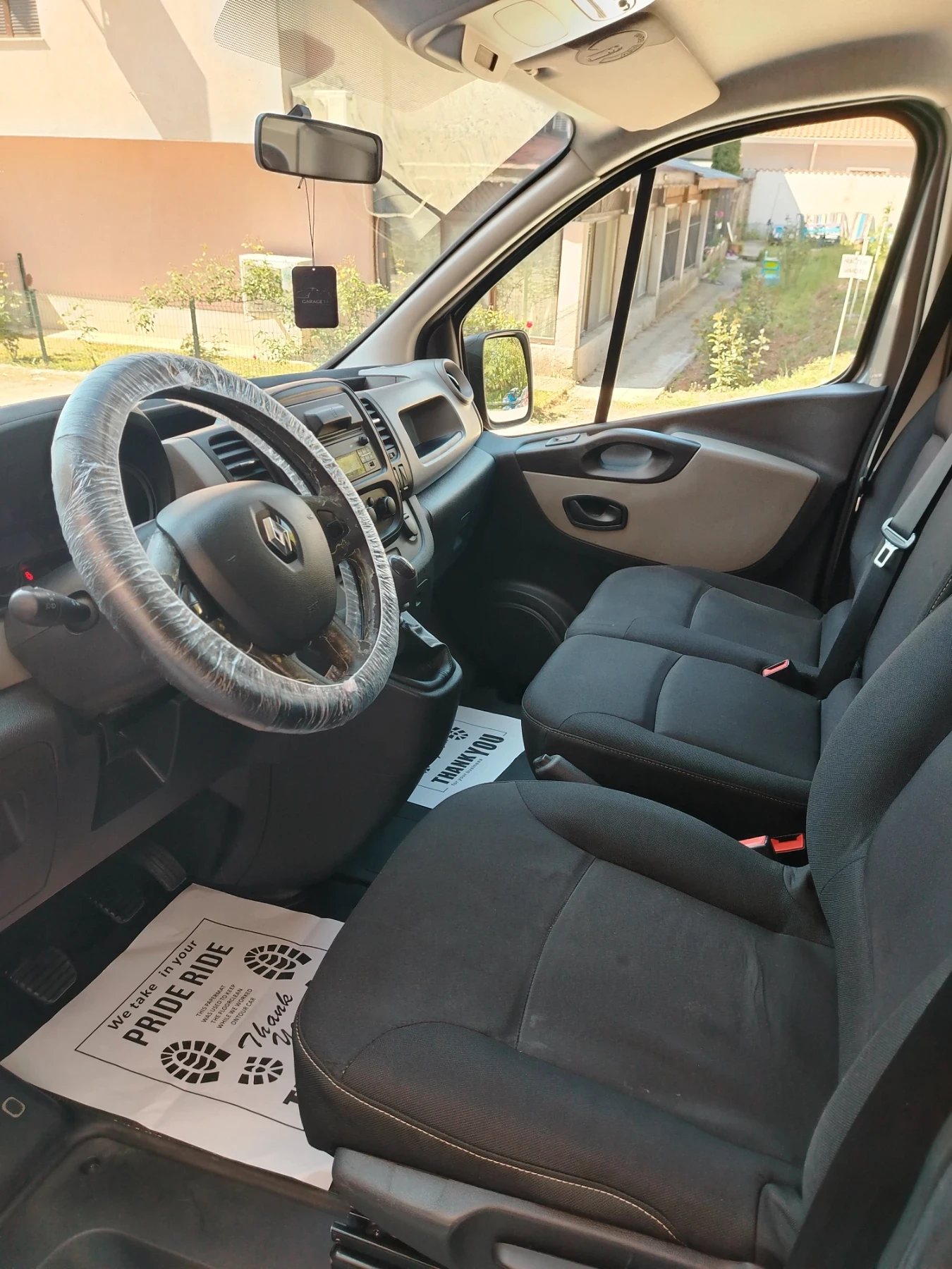 Renault Trafic 1.6 dci, снимка 10 - Бусове и автобуси - 54573018