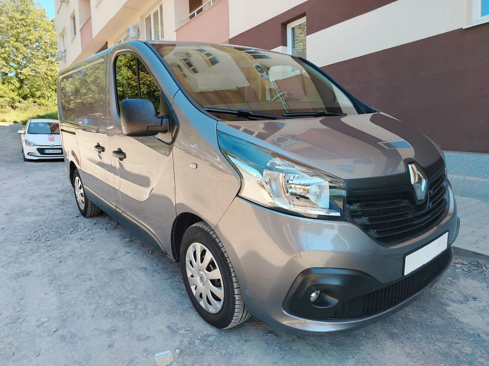 Renault Trafic 1.6 dci, снимка 6 - Бусове и автобуси - 54573018
