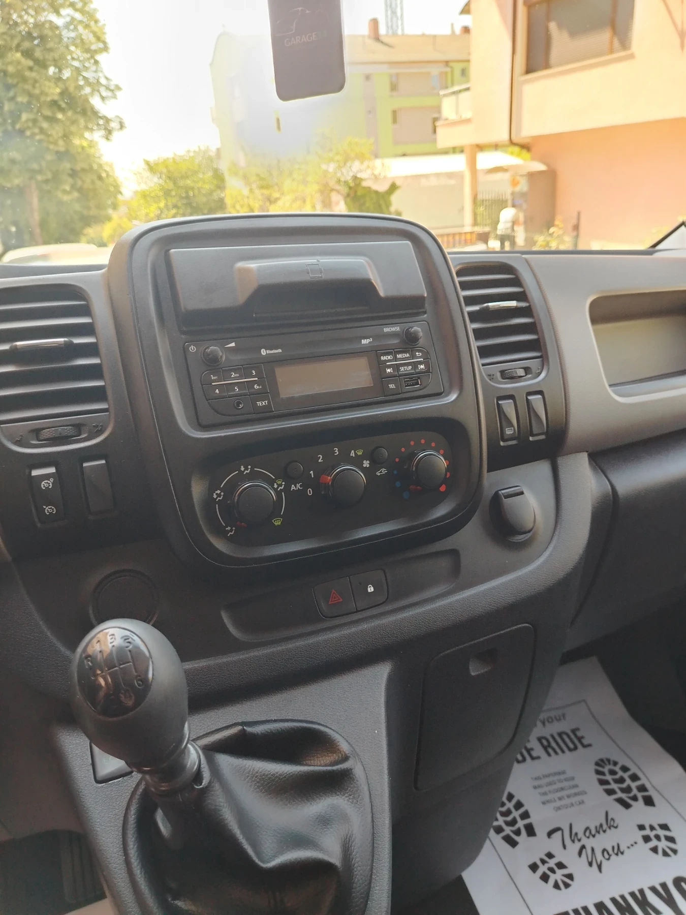 Renault Trafic 1.6 dci, снимка 11 - Бусове и автобуси - 54573018