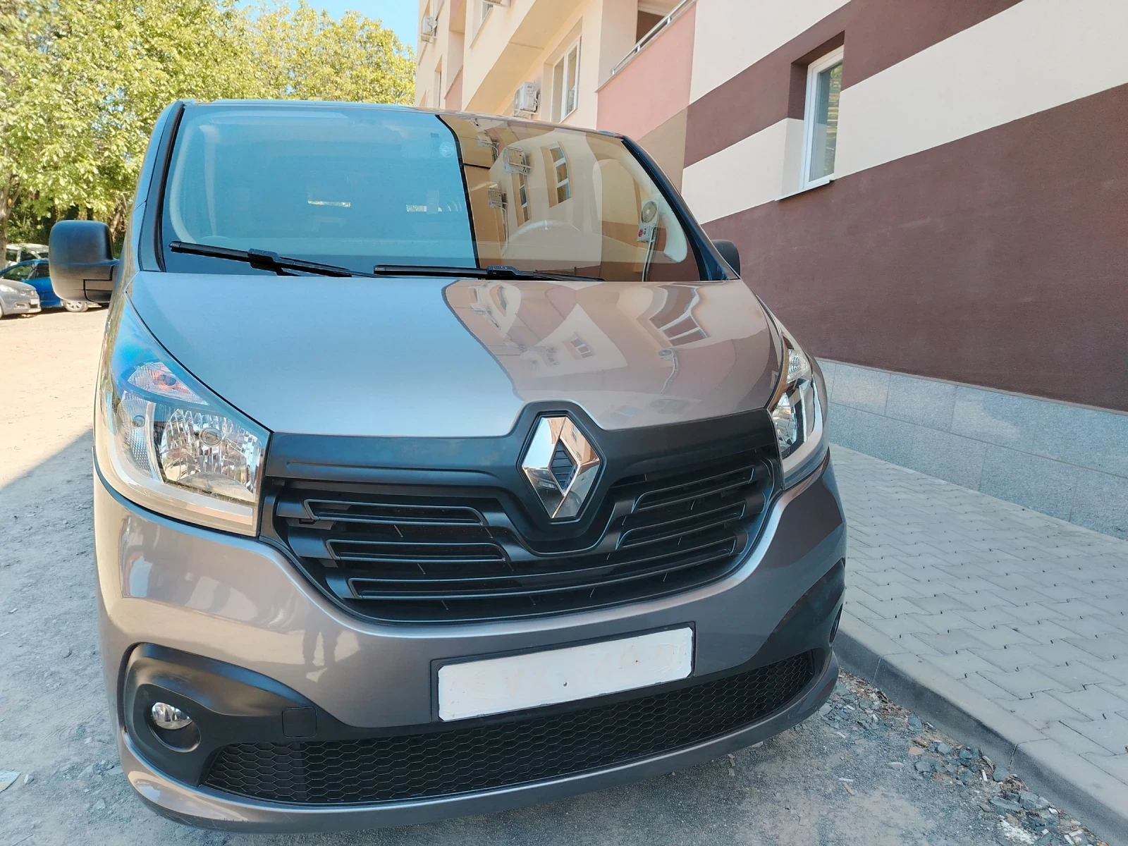 Renault Trafic 1.6 dci, снимка 7 - Бусове и автобуси - 54573018