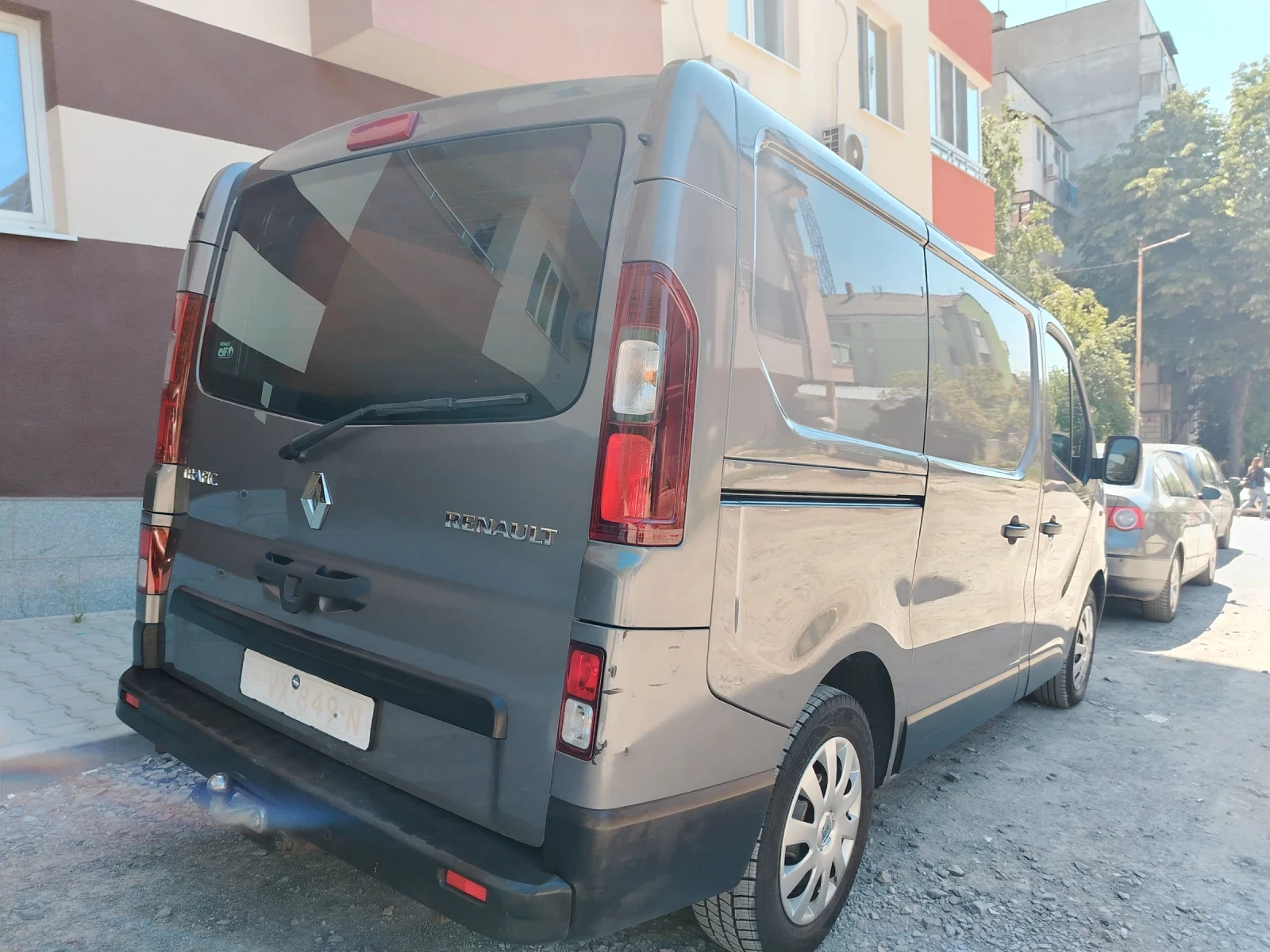 Renault Trafic 1.6 dci, снимка 4 - Бусове и автобуси - 54573018