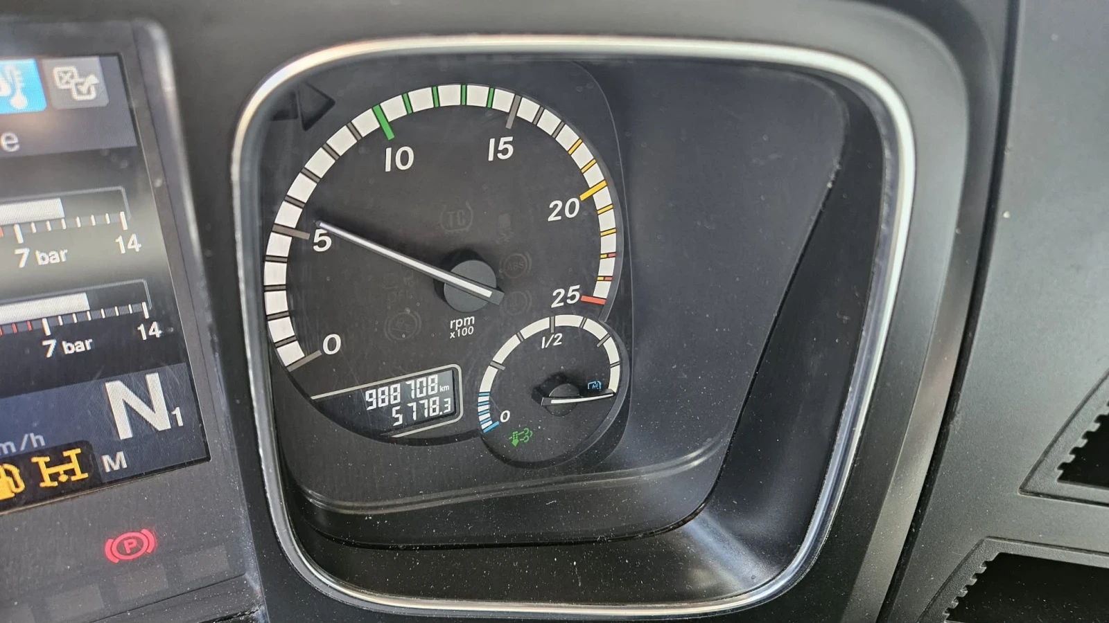 Mercedes-Benz Actros Бартер , снимка 4 - Камиони - 54150128