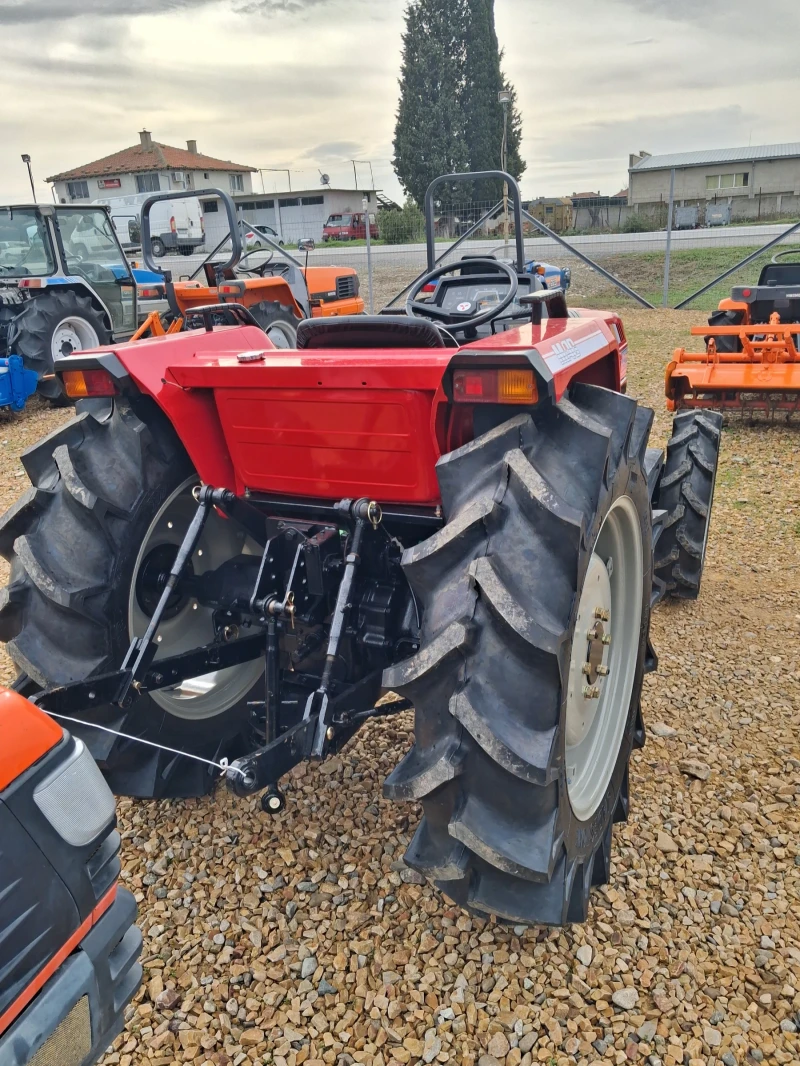 Трактор Kubota, снимка 4 - Селскостопанска техника - 52453191