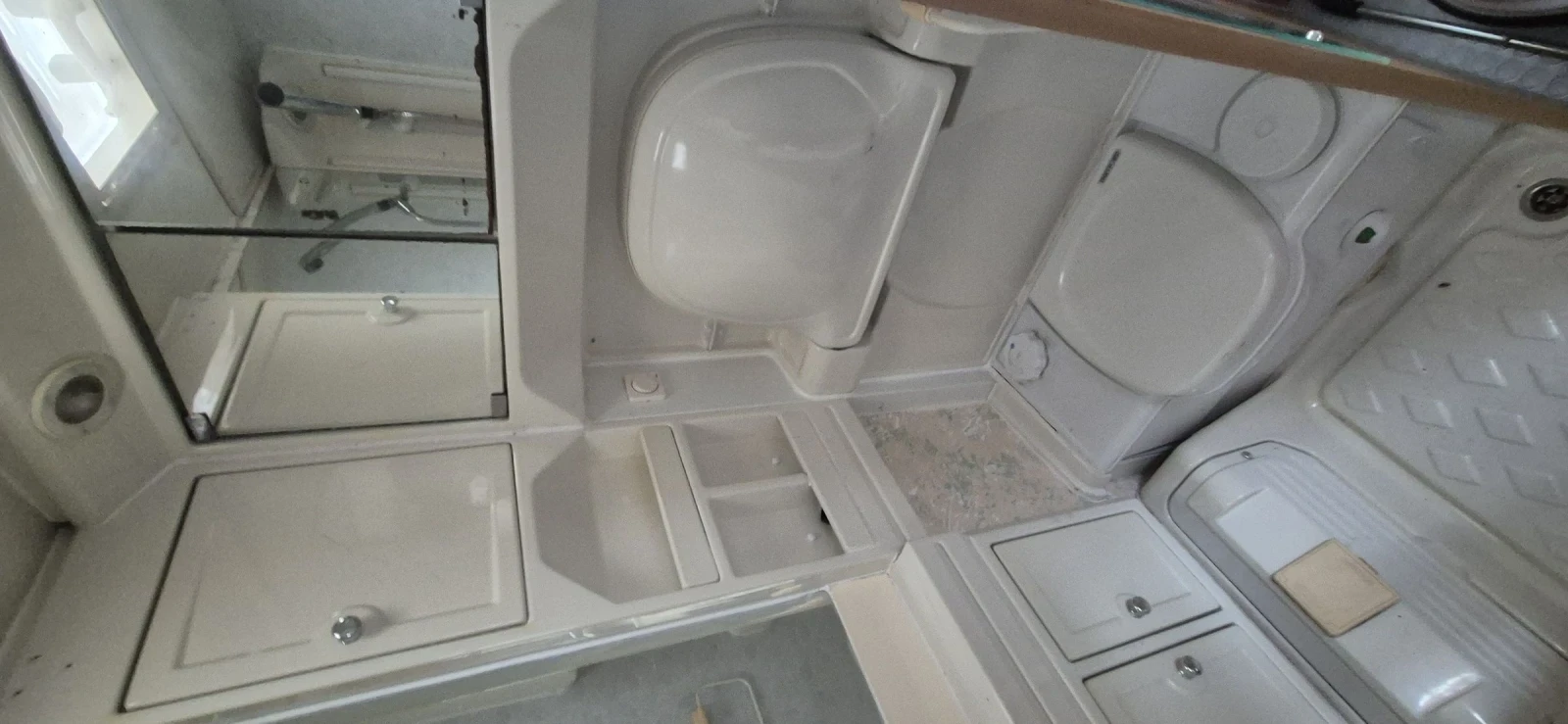  ABI Jubilee equerry  | Mobile.bg   12