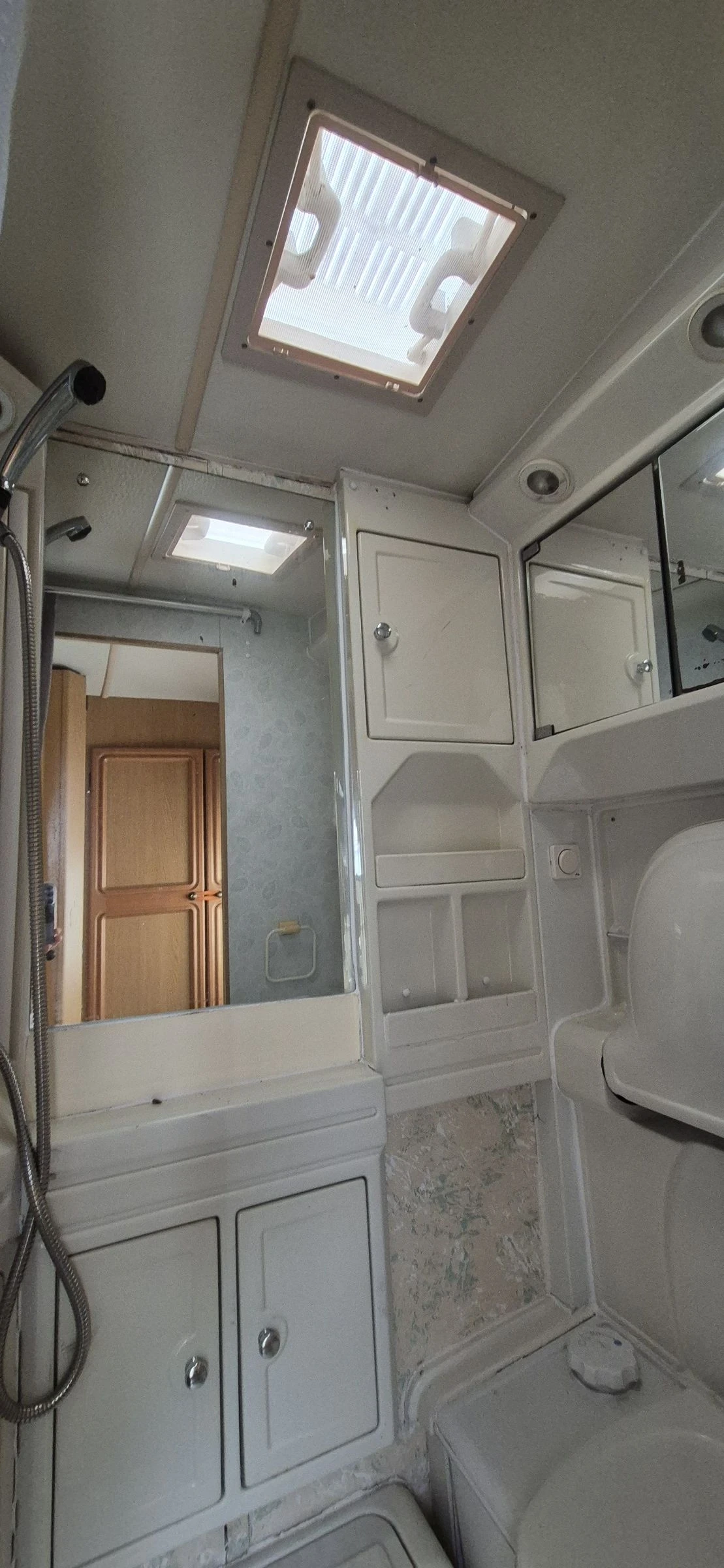  ABI Jubilee equerry  | Mobile.bg   15